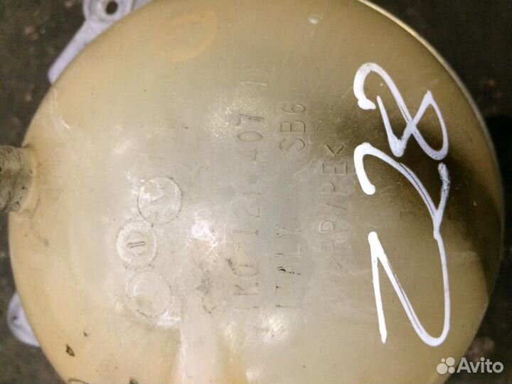 Бачок расширительный Volkswagen Sharan 2010 (7N)