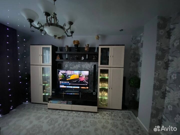 Стенка для гостиной Лазурит Орнетта №81