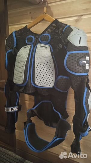 Мотокуртка