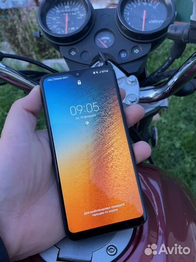 Телефон Samsung Galaxy a10