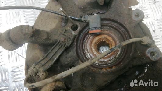 Ступица задняя левая mercedes benz C-class W203 (Y