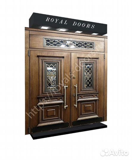 Парадная входная дверь массив дерева