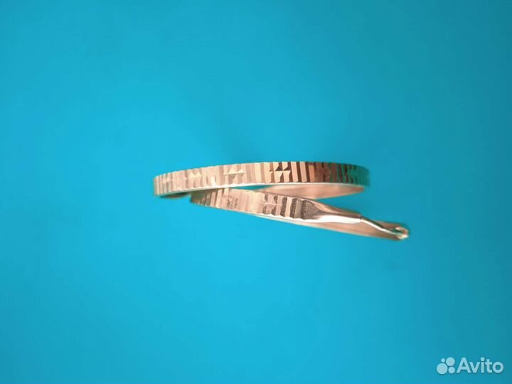 Золотые серьги