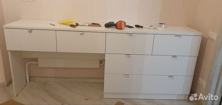 Консоль комод в спальню