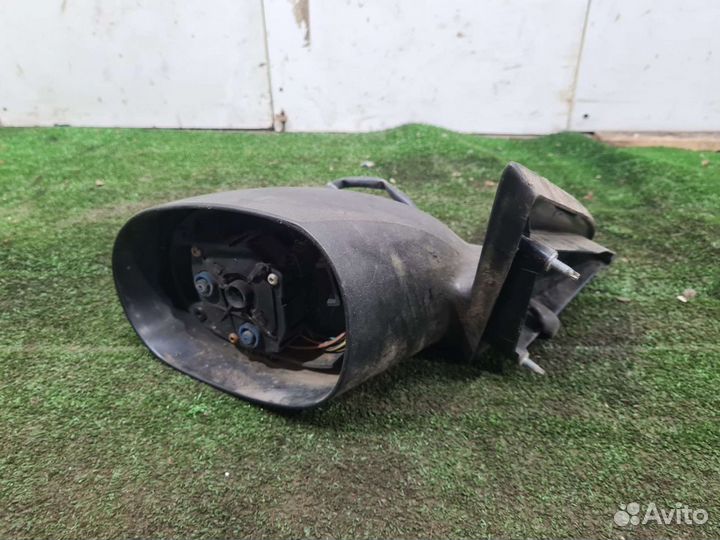 Зеркало боковое левое Chrysler Concorde седан 2