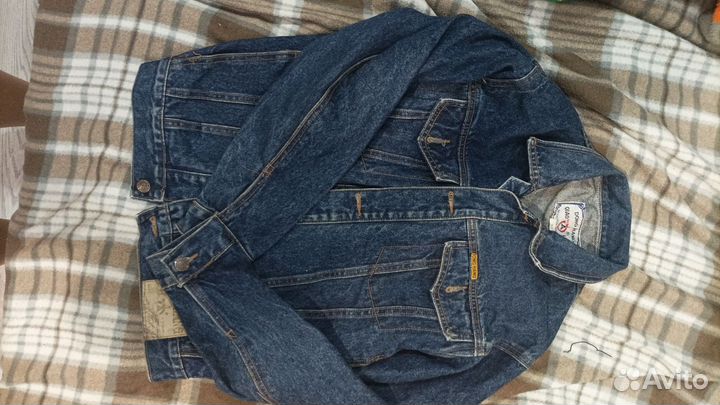 Джинсовая куртка