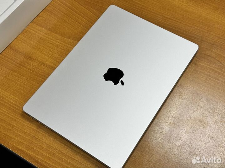 Apple MacBook Pro 14