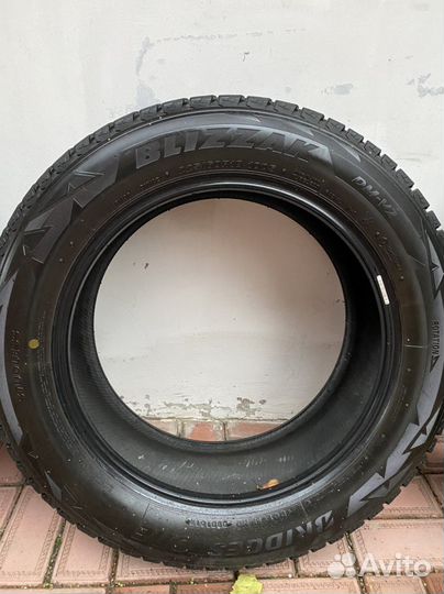 Bridgestone Blizzak Ice 2.25/60 R18