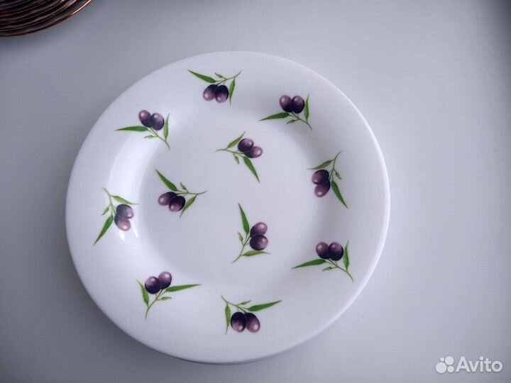 Наборы тарелок