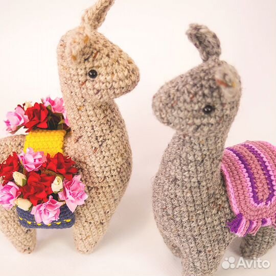 Интерьерная вязанная игрушка ручной работы