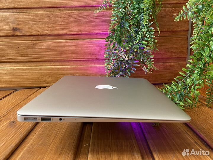 Ноутбук Apple MacBook Air 13