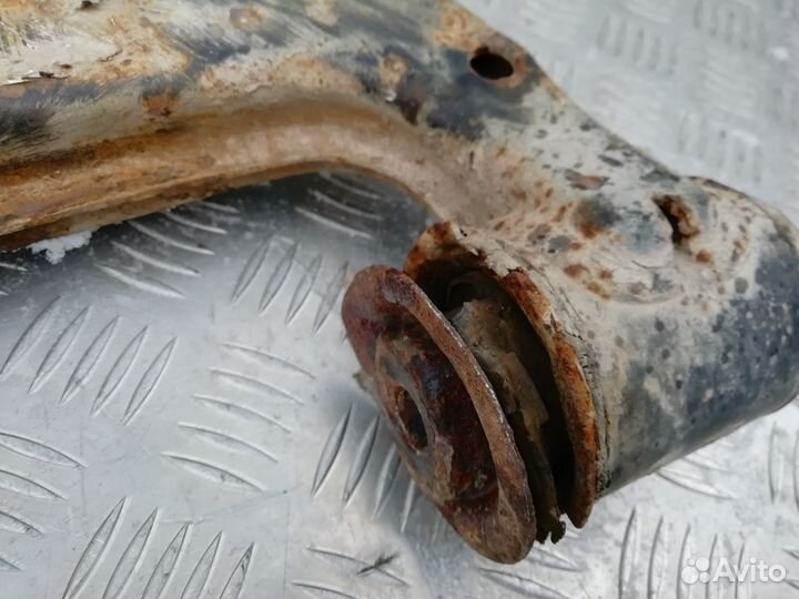 Рычаг передний нижний левый MB W210 2.0 1998г