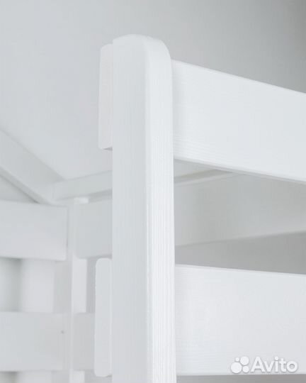 Детская кровать из массива