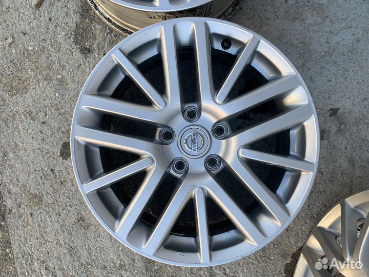 Литье Nissan r17