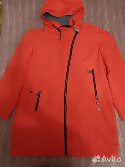 Ветровка женская