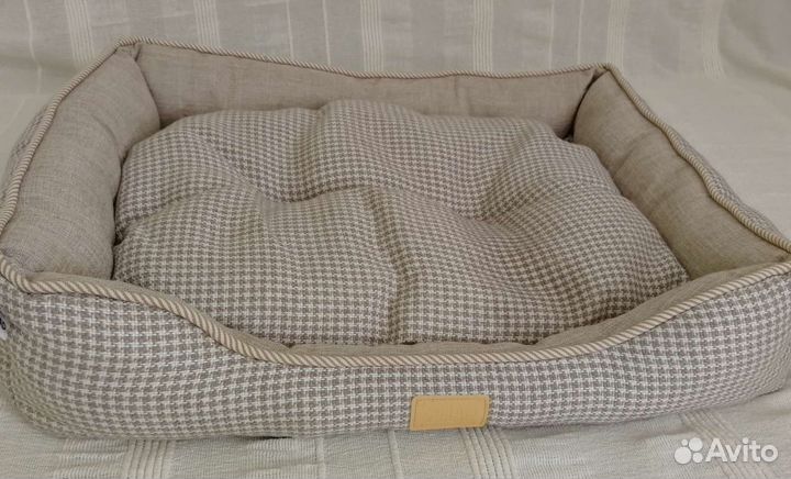 Лежанка для кошек бу