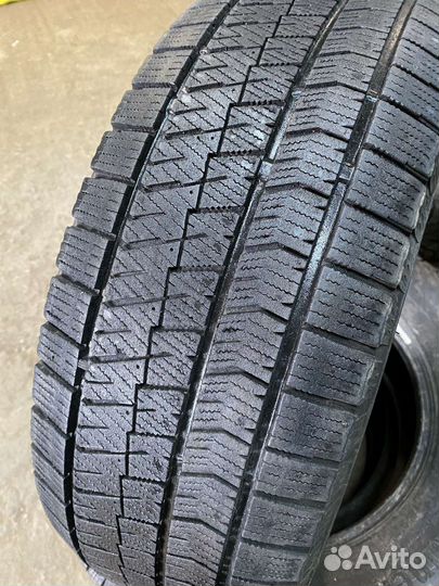 Bridgestone Blizzak Ice 205/55 R16