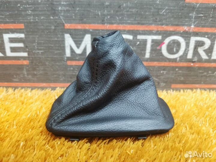 Кожух ручки Кпп Bmw 3-Series E90 N46B20B 2007