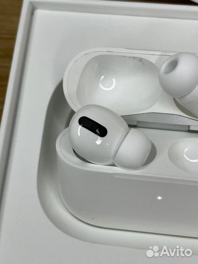 Airpods Pro, новые наушники + б/у кейс (Оригинал)