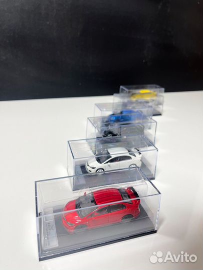 Модель Honda Civic Type R (1:64)