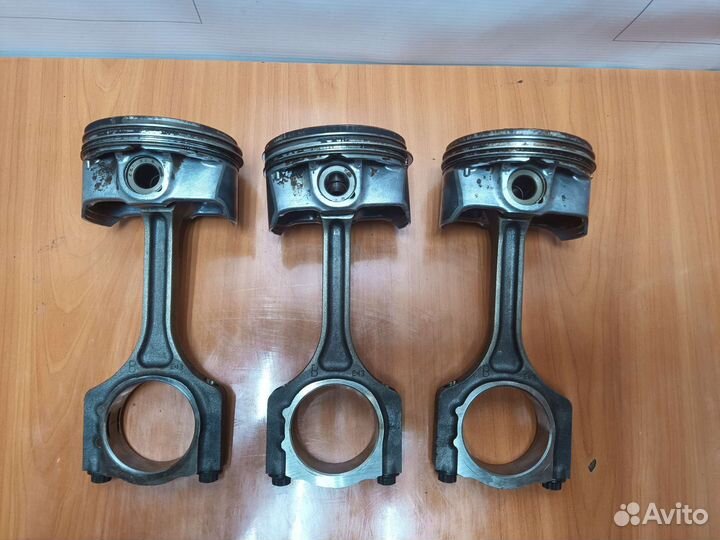 Шатун kia optima G4KJ в сборе с поршнем