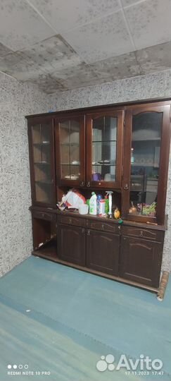 Шкаф сервант для посуды