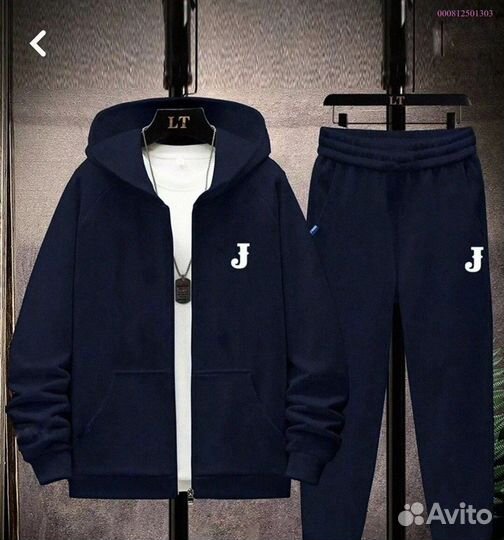 Спортивный костюм