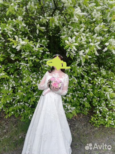 Свадебное платье