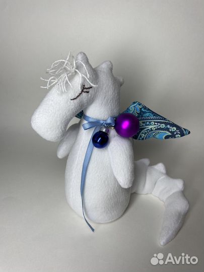 Дракон - символ нового 2024 года