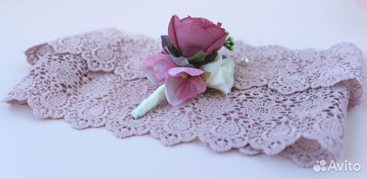 Бутоньерка для жениха/Свадебные аксессуары