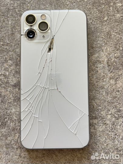 iPhone 11 Pro, 64 ГБ