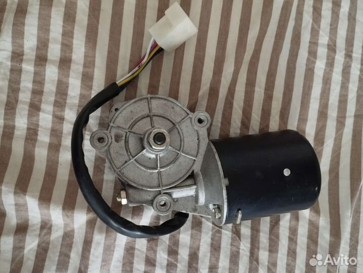 Мотор стеклоочистителя