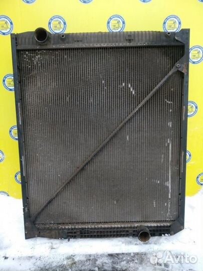 Радиатор системы охлаждения 9425000703
