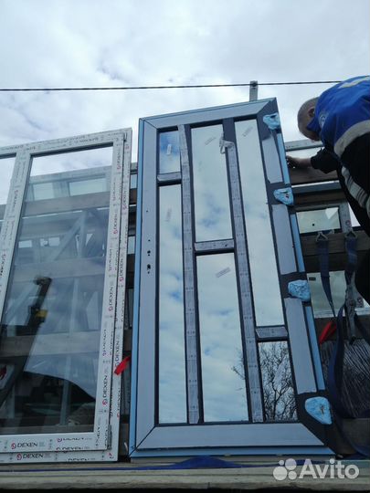 Дверь пластиковая входная