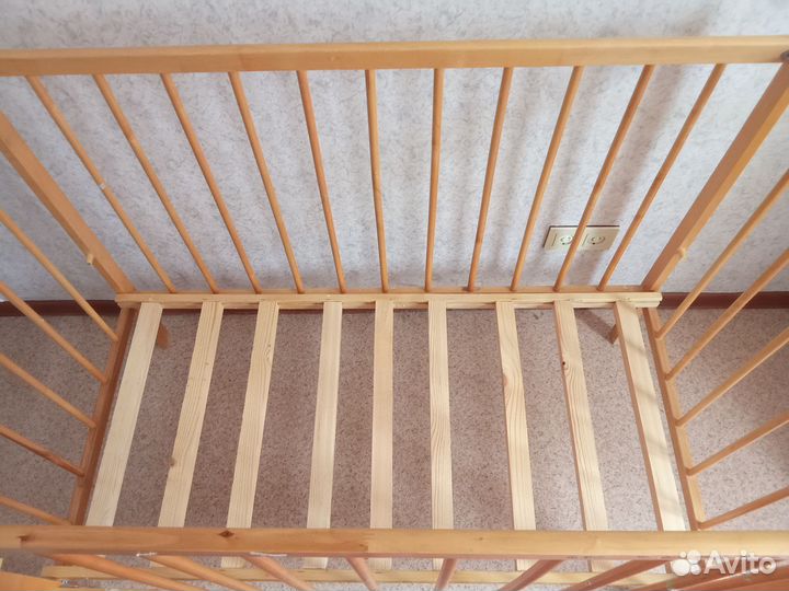 Детская кровать с матрасом, 12065 см