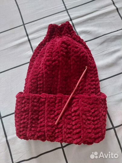 Шапка женская вязаная