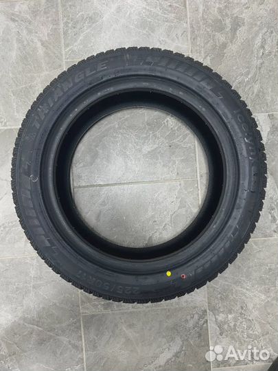 Triangle IcelynX TI501 245/45 R18 100T