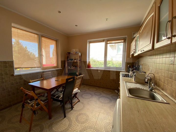 Дом 295 м² на участке 5 сот.