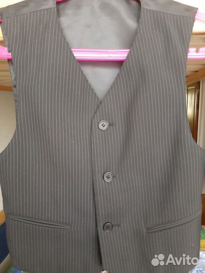 Пиджак и жилет школьный для первоклассника