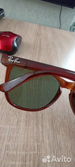 Солнцезащитные очки ray ban