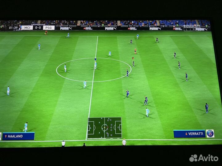 Xbox One S 1tb + 2 джойстика + 450 топ игр