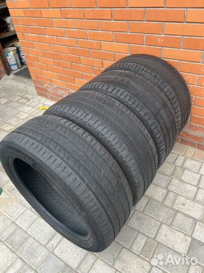 Michelin Latitude Tour 255/45 R20 и 285/40 R20 103ZR