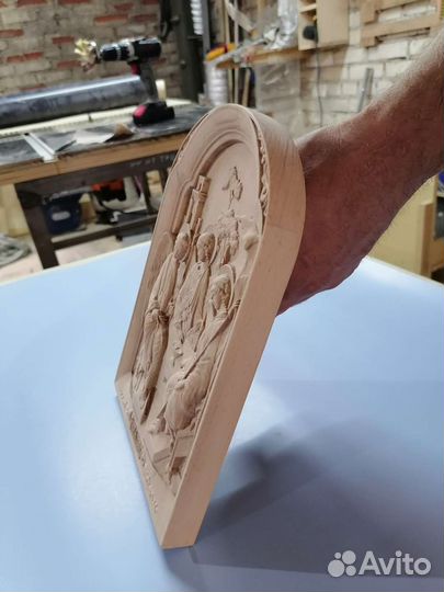 Икона резная деревянная