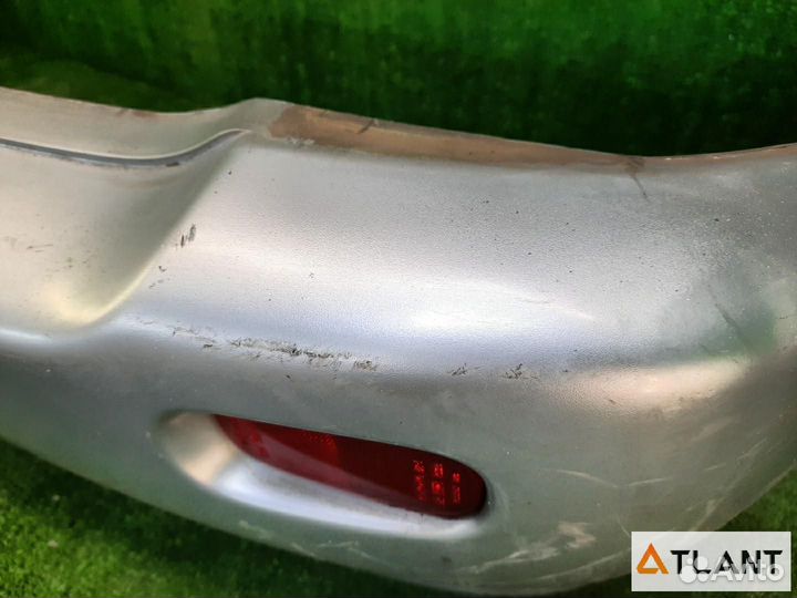 Бампер задний toyota ipsum