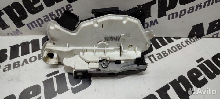 Замок двери передний правый Volkswagen Passat Cc