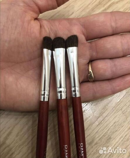 Кисти для макияжа натуральные