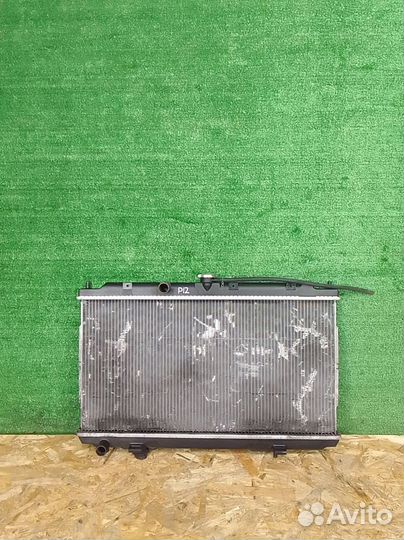 Радиатор охлаждения двигателя Nissan Primera P12