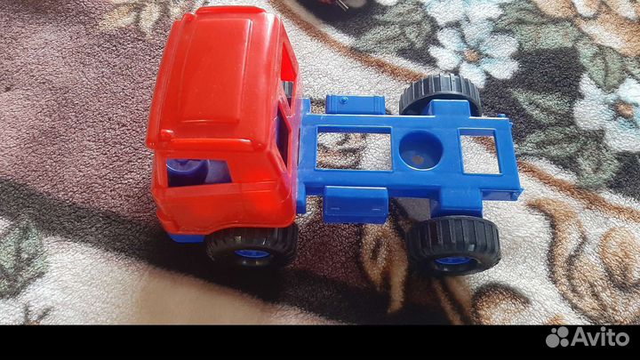 Игрушки разные