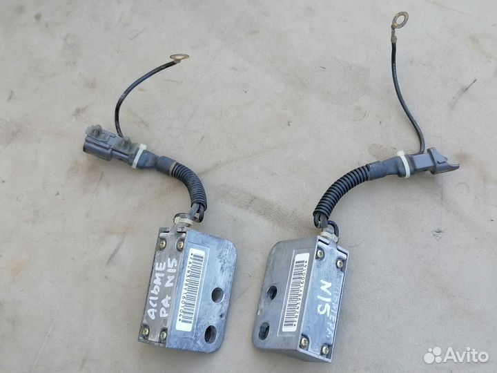 Датчик AIR BAG средн.стойки Nissan Almera N15 1998