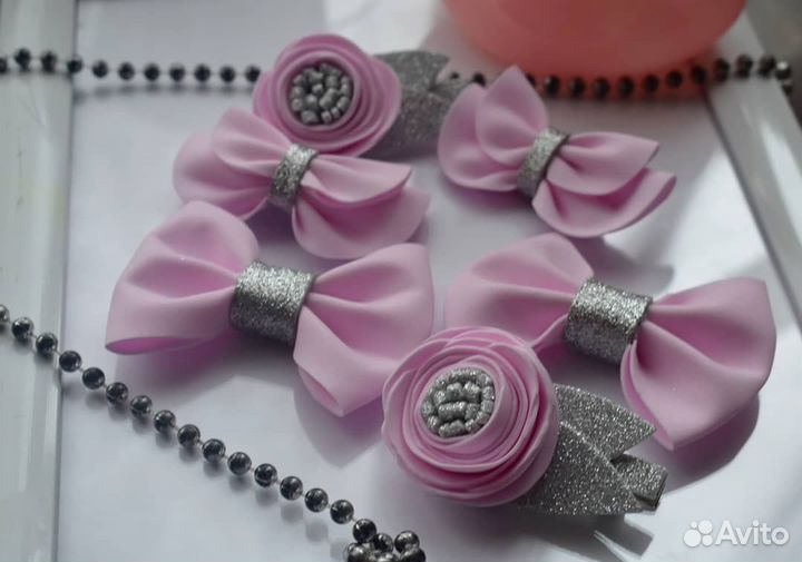 Резинка и заколки для волос